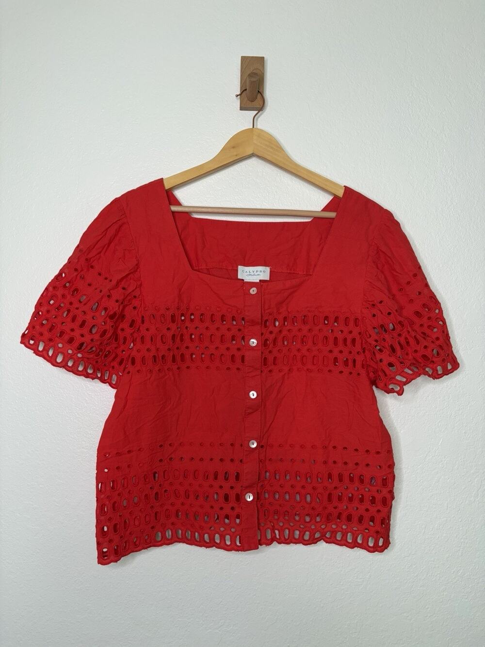 Calypso St. Barth Red Eyelet Button Up Top Cotton Size Large Boho Chic, Resort